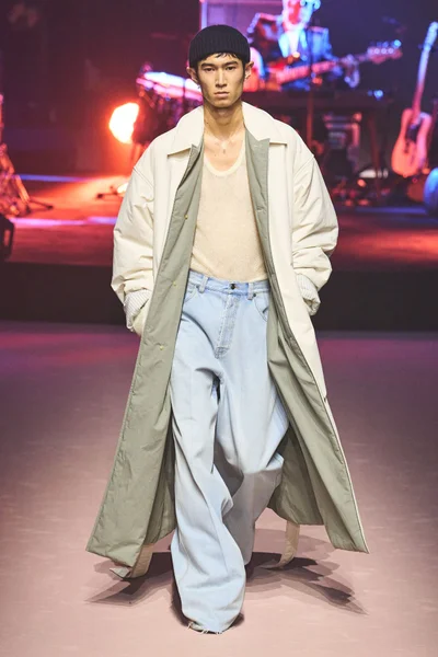 Look 34